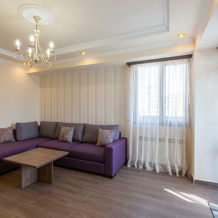 Umba Apartment N3 - Balcony And Mount Ararat View Yerevan Exterior foto
