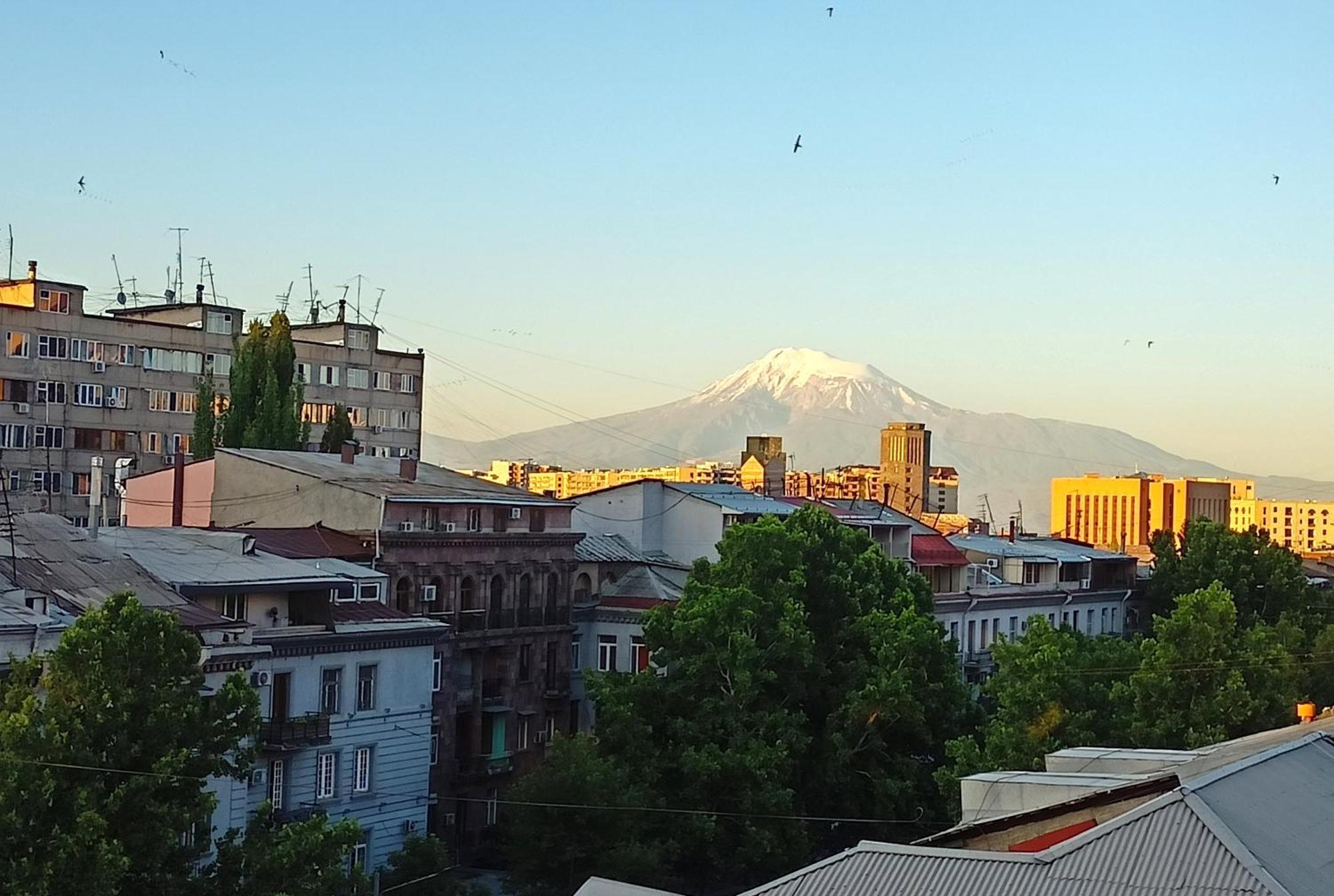 Umba Apartment N3 - Balcony And Mount Ararat View Yerevan Exterior foto