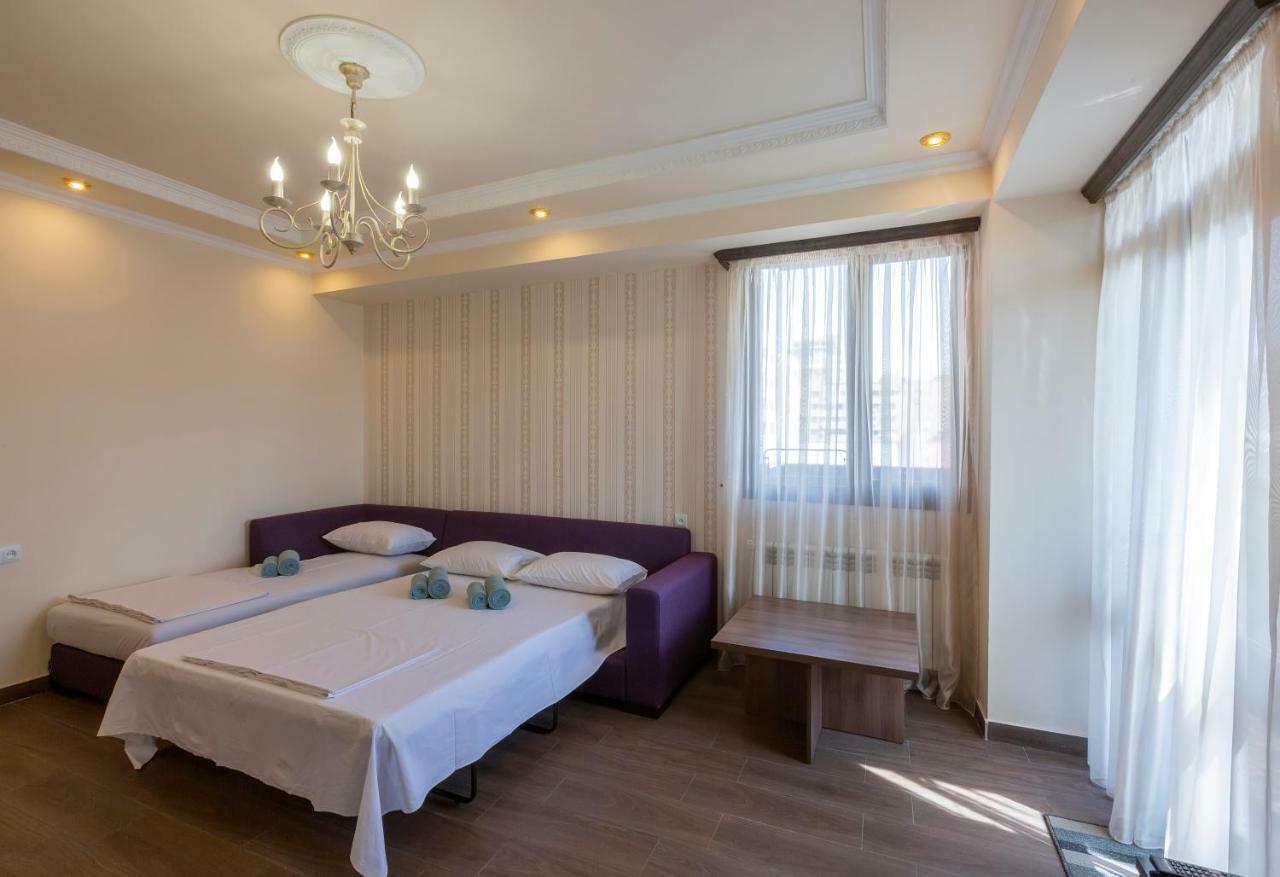 Umba Apartment N3 - Balcony And Mount Ararat View Yerevan Exterior foto