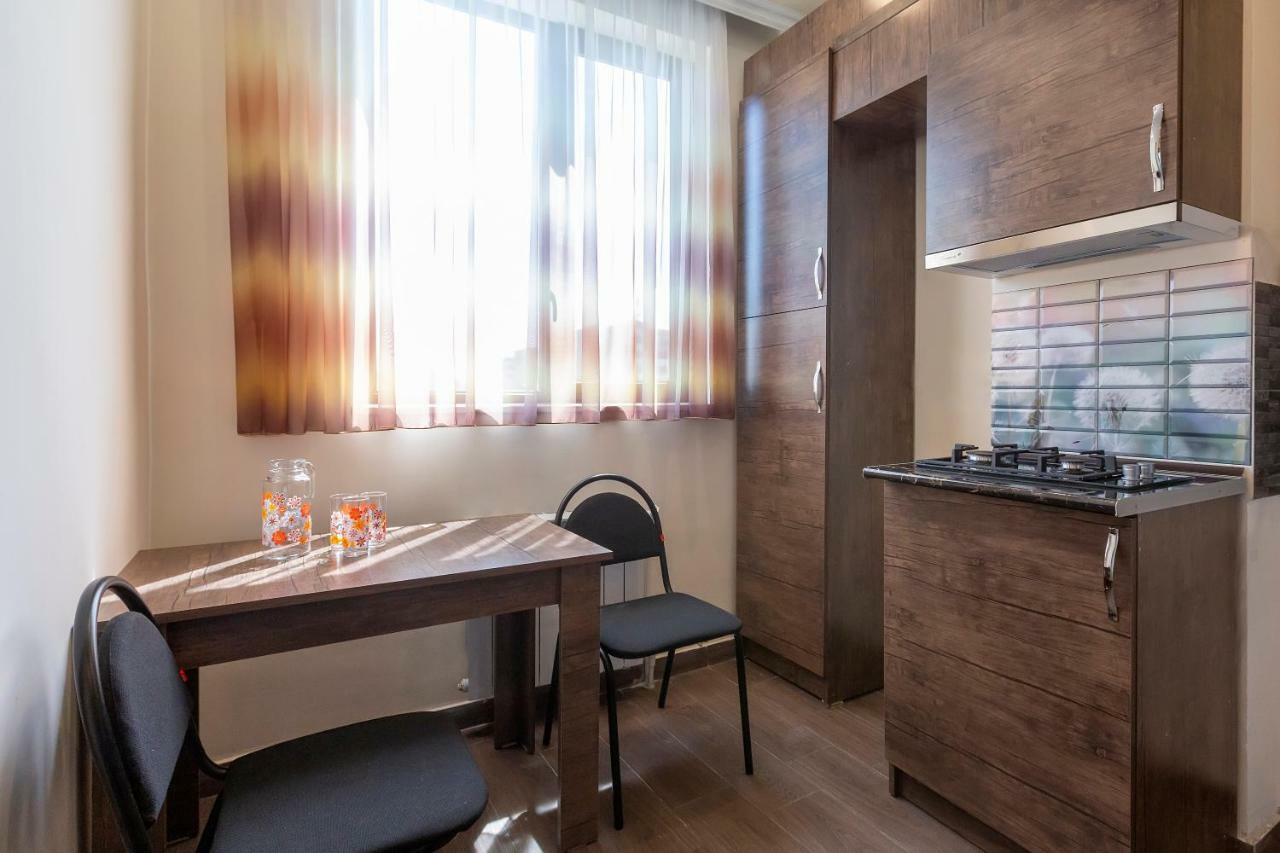 Umba Apartment N3 - Balcony And Mount Ararat View Yerevan Exterior foto